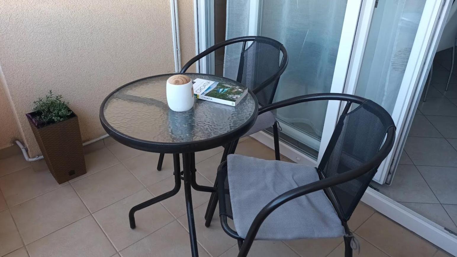 Apartman Sandra -Private Parking And Garden Zadar Exteriör bild