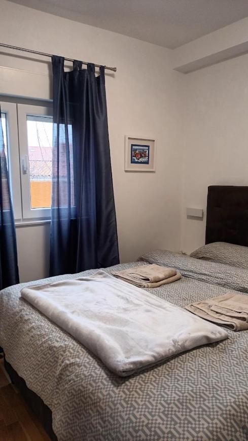 Apartman Sandra -Private Parking And Garden Zadar Exteriör bild
